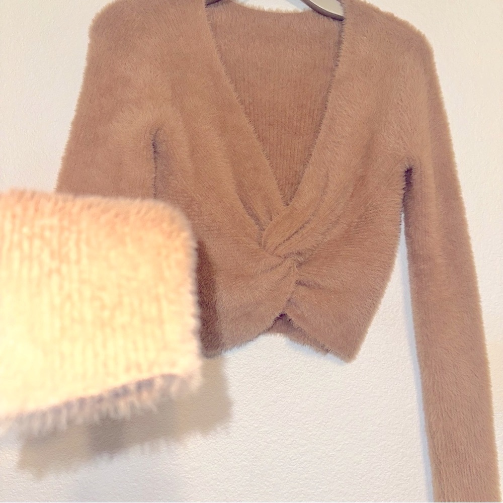 NWT Aerie Tan Fuzzy Knotted Sweater - Picture 6 of 8